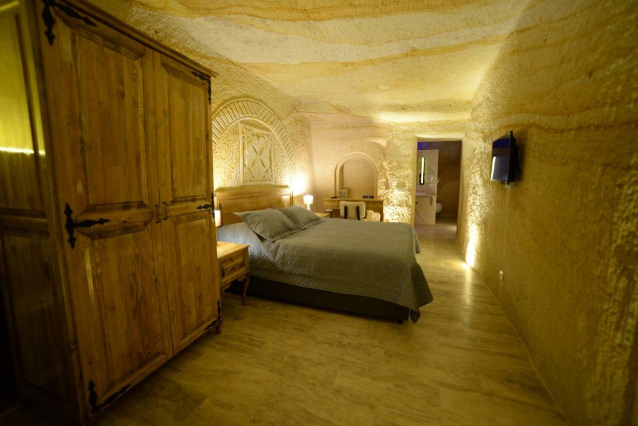 Crassus Cave Hotel อูร์กุบ ภายนอก รูปภาพ