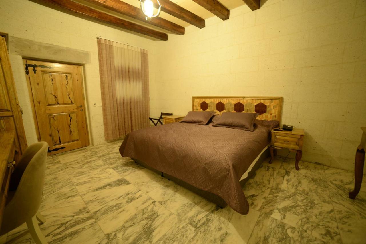 Crassus Cave Hotel อูร์กุบ ภายนอก รูปภาพ