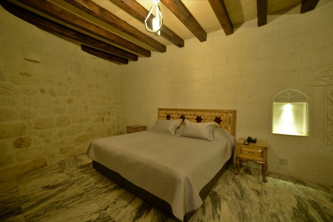 Crassus Cave Hotel อูร์กุบ ภายนอก รูปภาพ